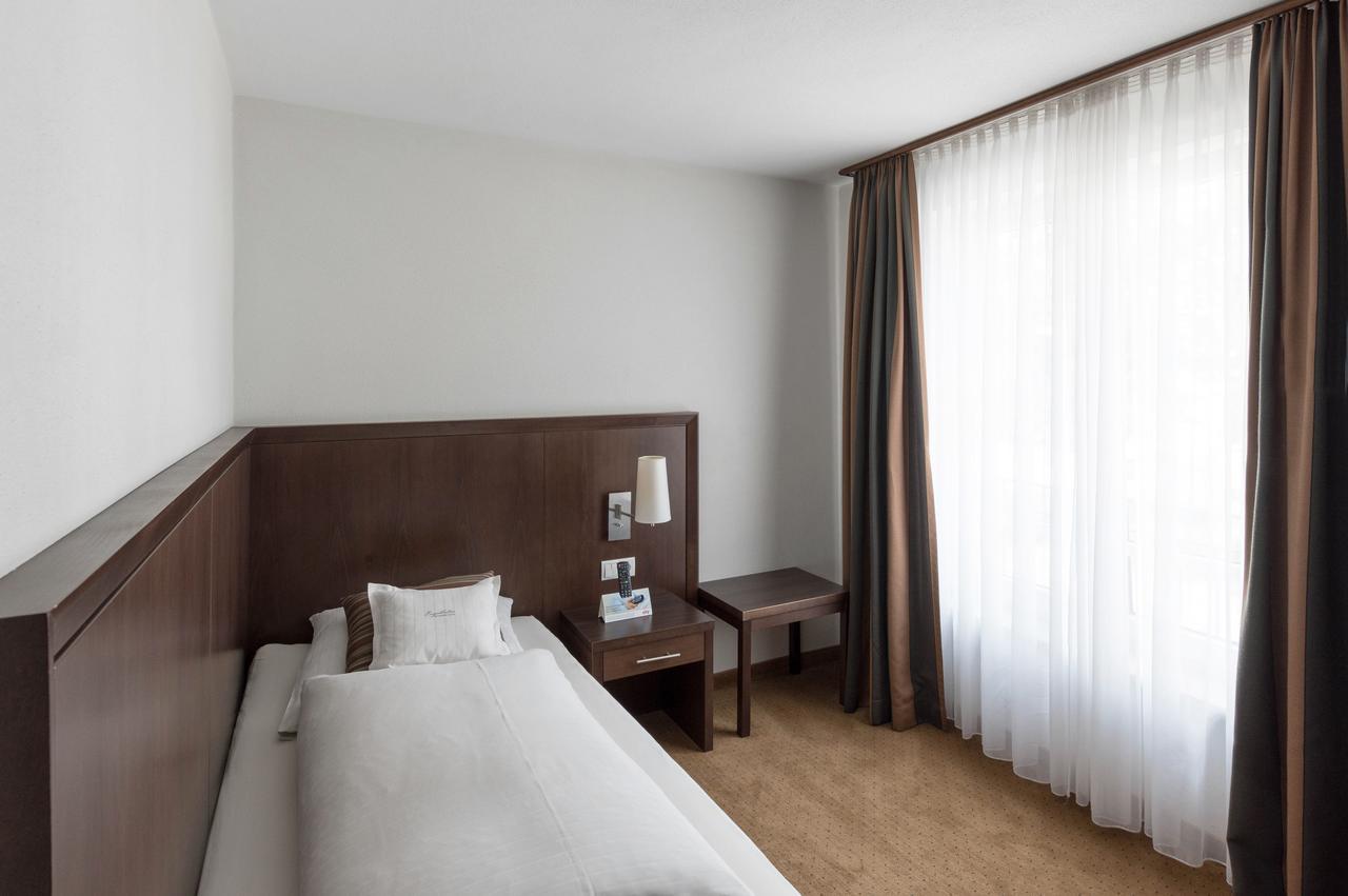 Restaurant & Hotel Engelkeller Memmingen Eksteriør billede